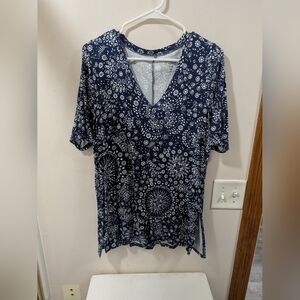 Women's 00 Torrid Tunic Top